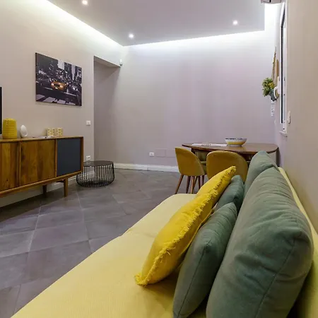 Felt In In Apartment Catania